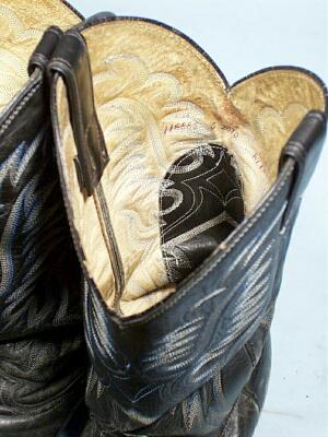 Leather-lined shafts