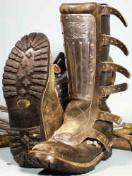 6 Strap Hi-Point with lug sole
