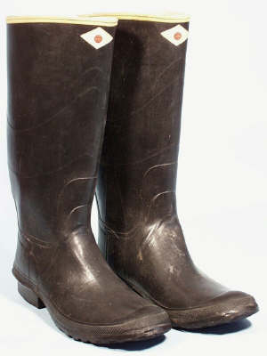 Red Ball Knee Boots